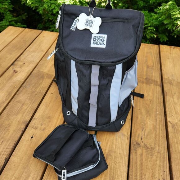 Mobile Dog Gear Weekender Drop Bottom Backpack Black Silver Refective Adj. Strap - Picture 3 of 12